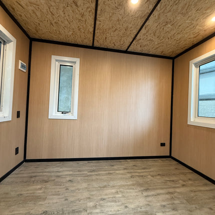 Cabin Rental 2.55 x 3.38m (8.65m²)