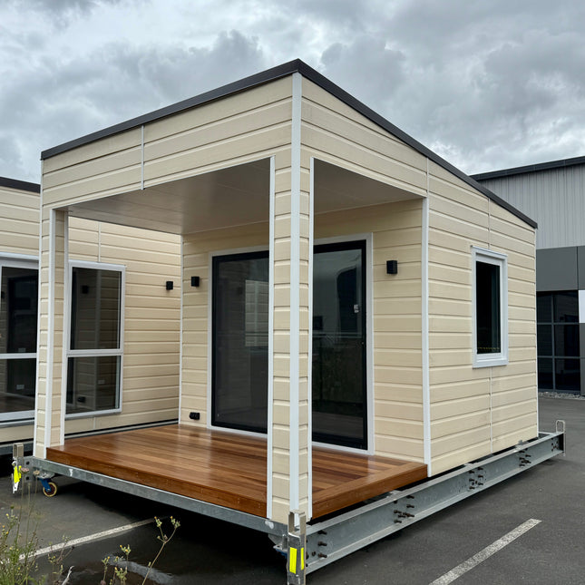 Cabin Rental 3.4m x 5.1m (17.3m²)