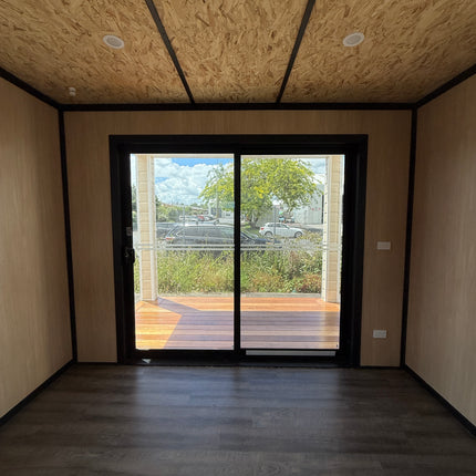 Cabin Rental 3.4m x 5.1m (17.3m²)